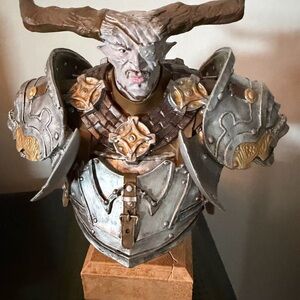 Dragon Age Inquisition THE IRON BULL Collectible Bust Think Geek Exclusive